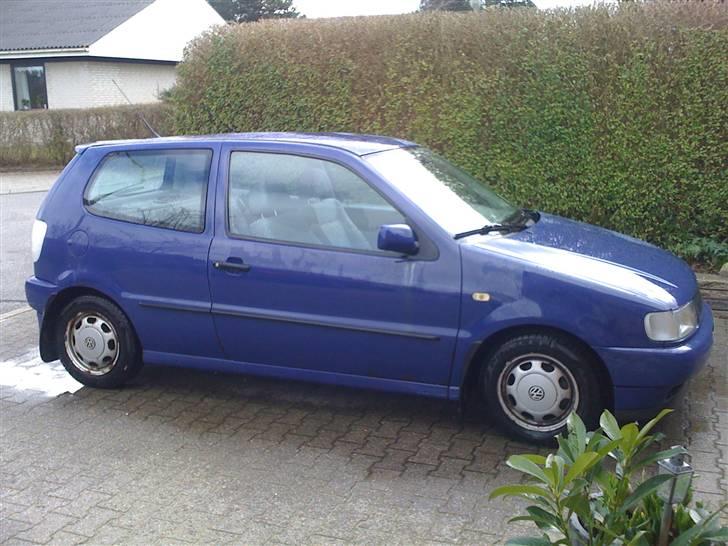 VW Polo 6n - 1,6 8V (SOLGT) billede 3