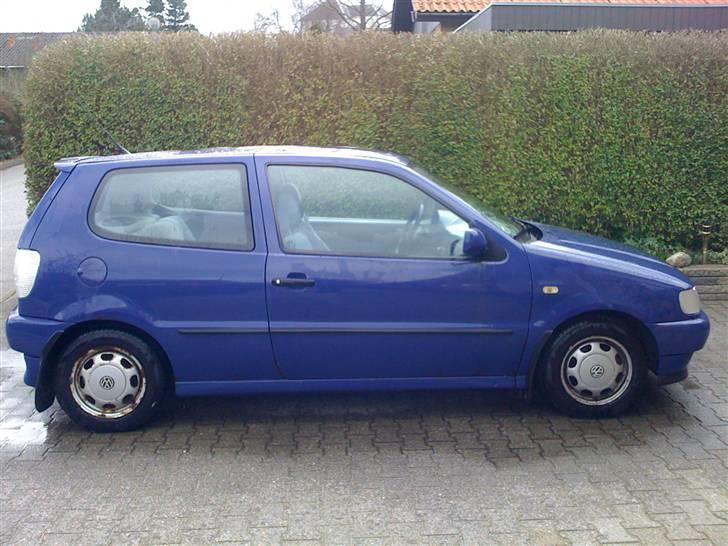 VW Polo 6n - 1,6 8V (SOLGT) billede 4