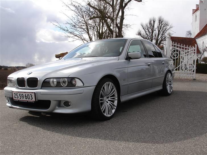 BMW E39 528i  *SOLGT* billede 3