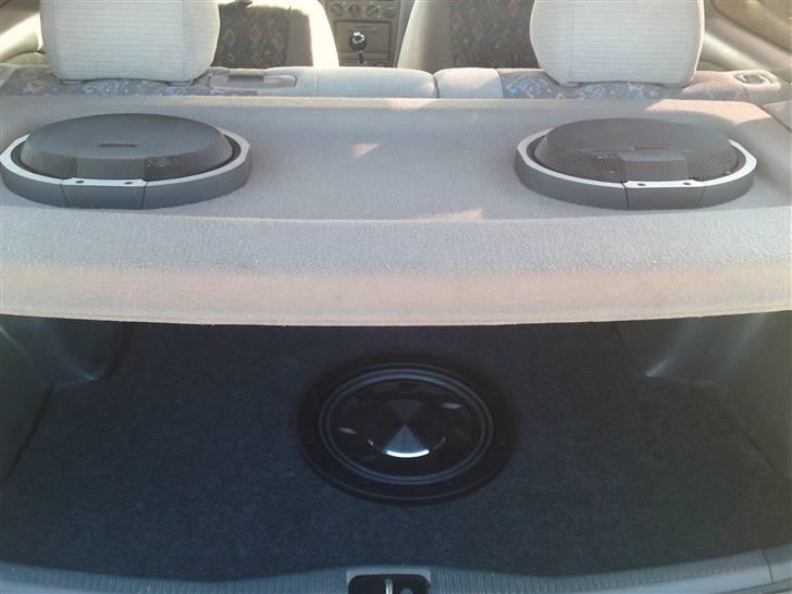 Toyota corolla 1,6 billede 12