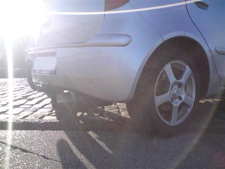 Mitsubishi Colt C30 1,5 Solgt - ved havnen04 Udstødningen billede 7