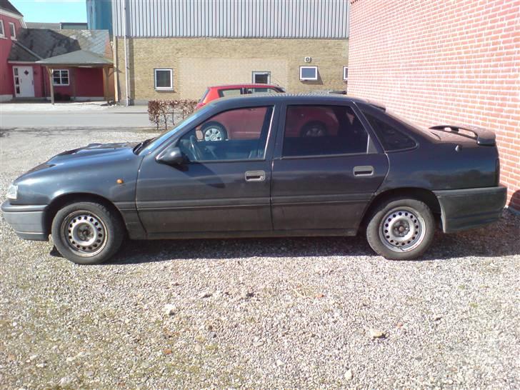 Opel vectra  *Skrottet* - bil fra anden side billede 3