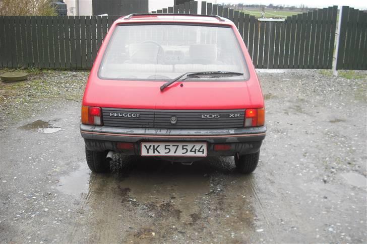 Peugeot 205 solgt! billede 5