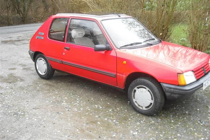 Peugeot 205 solgt! billede 7