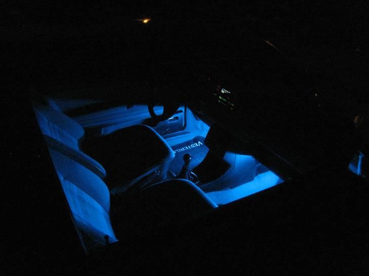 VW Golf - Kabinen i mørke billede 7