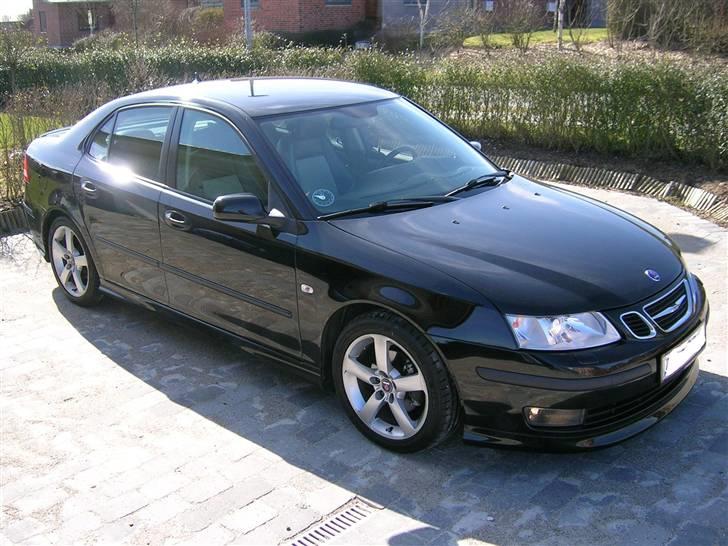 Saab 9-3 1,8T Vector  SOLGT billede 1