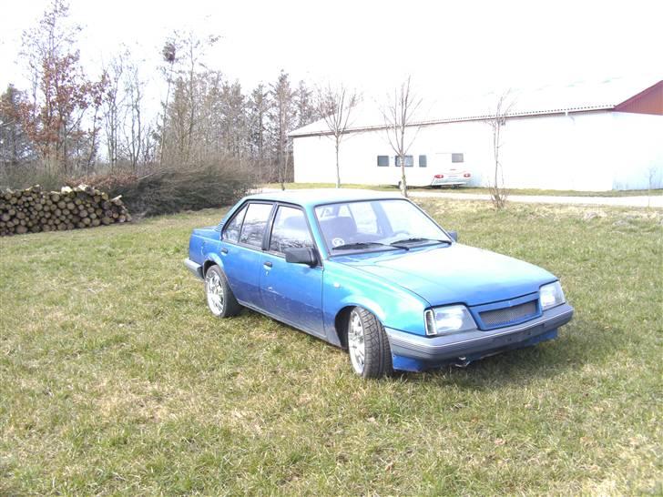 Opel ascona billede 2