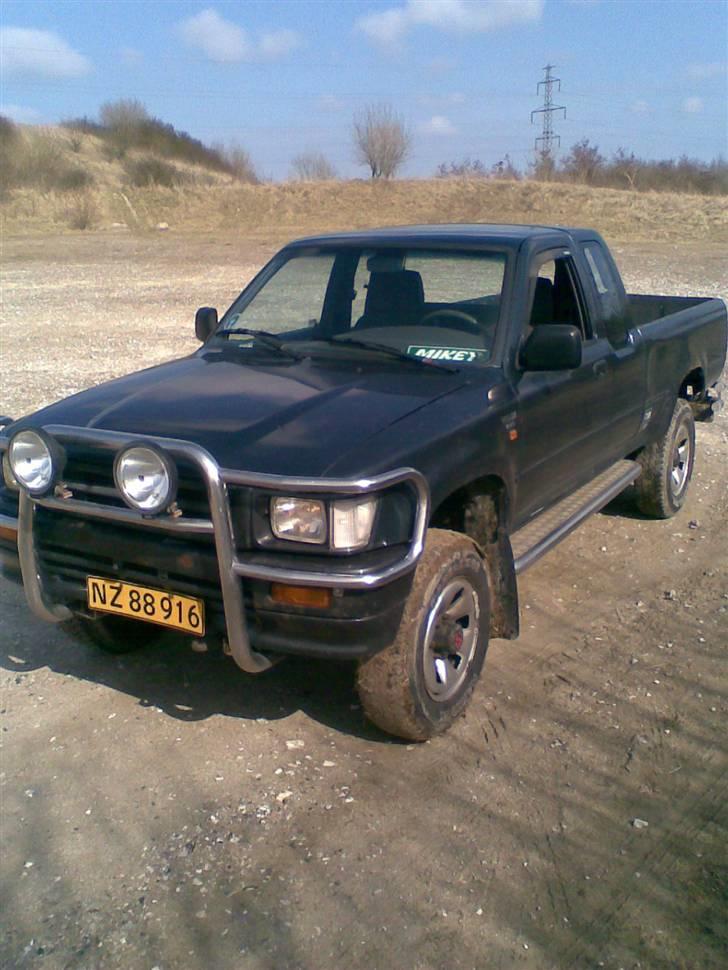 Toyota Hilux 4x4 billede 5