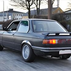 BMW E21 323i SOLGT