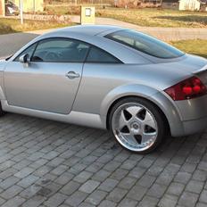 Audi TT 8N (Solgt)