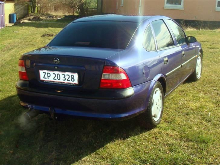 Opel Vectra B billede 1