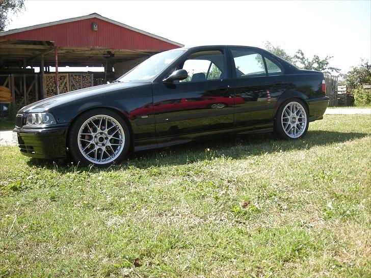 BMW E36 316i billede 1