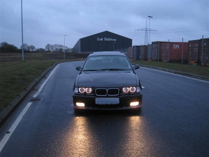 BMW 325i billede 10