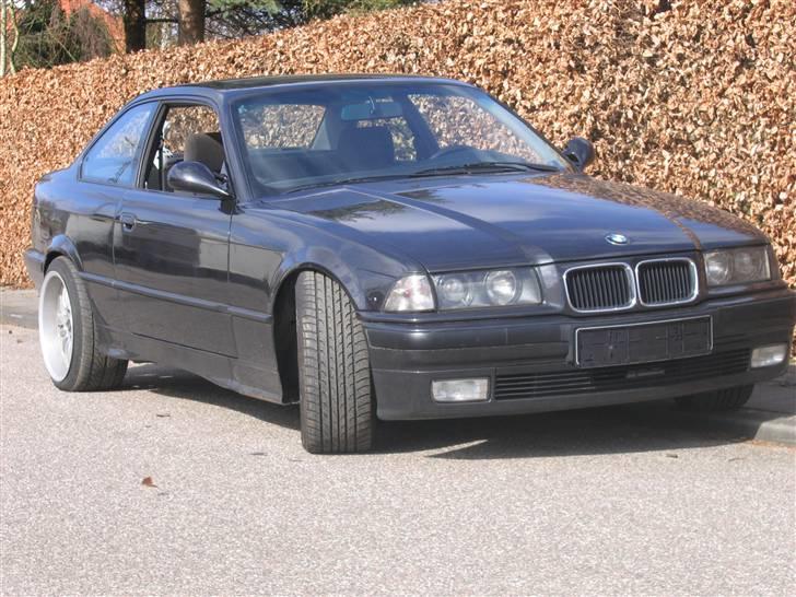 BMW 320 i coupe billede 7