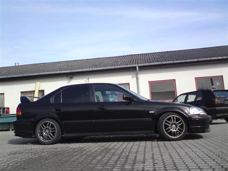 Honda Civic 1,6 VTI billede 2