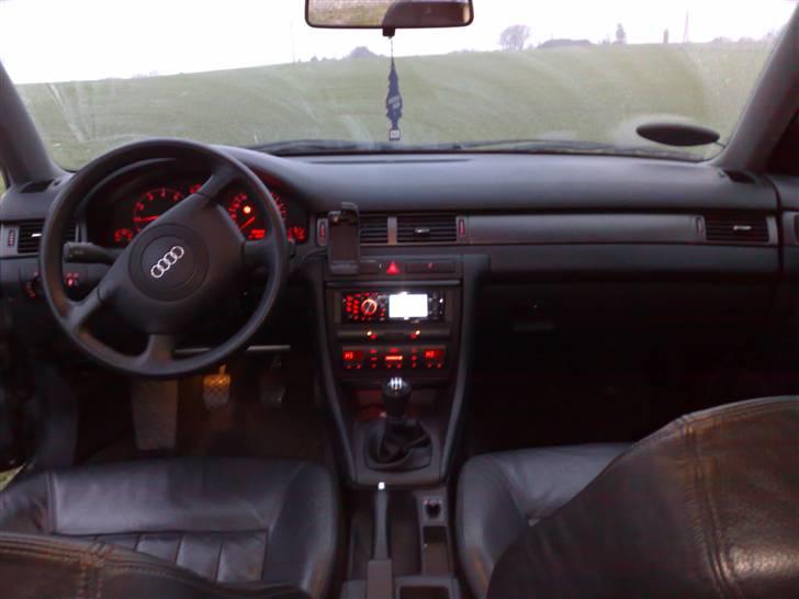 Audi A6 V6 billede 8