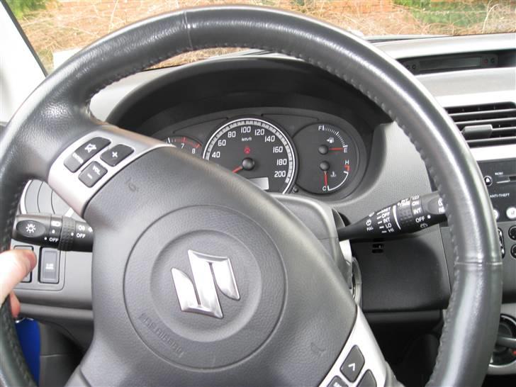 Suzuki Swift *SOLGT* billede 4