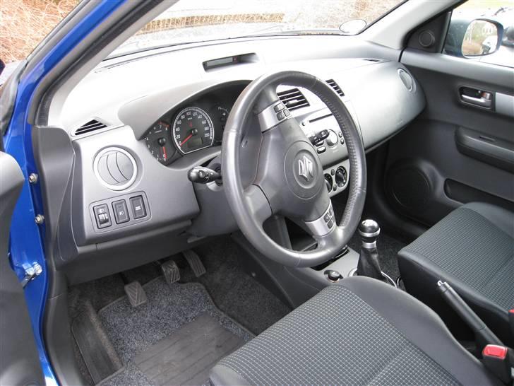 Suzuki Swift *SOLGT* billede 6