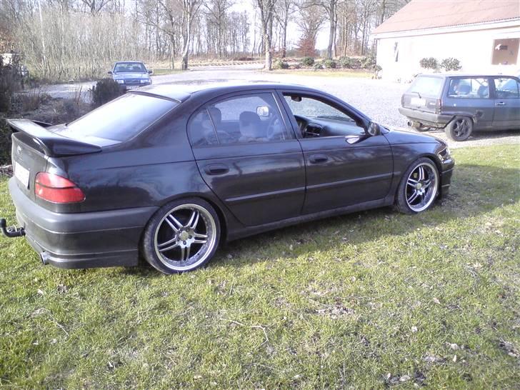 Toyota       Avensis 20v Solgt billede 12