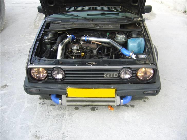 VW Golf 2 GTD (øko) - Den nye alu intercooler :) skal nok kunne køle luften.. billede 1