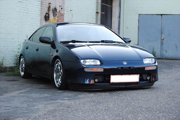 Mazda 323f ba Low-Rida. SOLGT billede 2