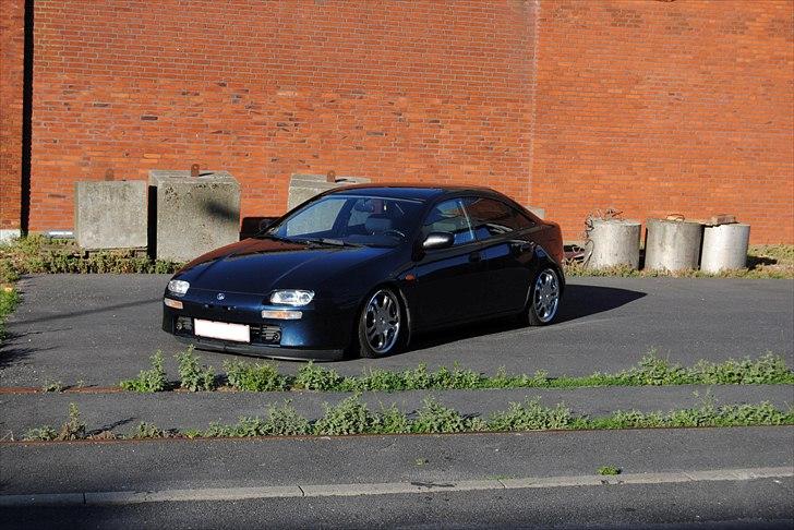 Mazda 323f ba Low-Rida. SOLGT billede 4