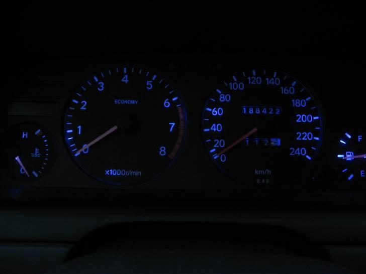 Toyota Corolla 1,6 GSI ( Solgt ) - LED pærer i instrument. billede 20