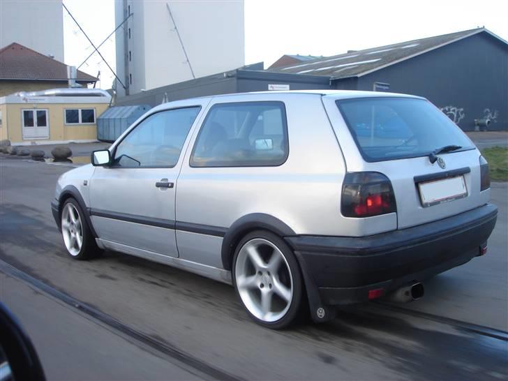 VW Golf 3 CL *Solgt* - Min golf 3 som jeg er ved at oprette! billede 1