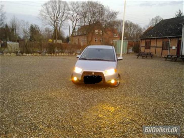 Mitsubishi colt 1.3 intens billede 1