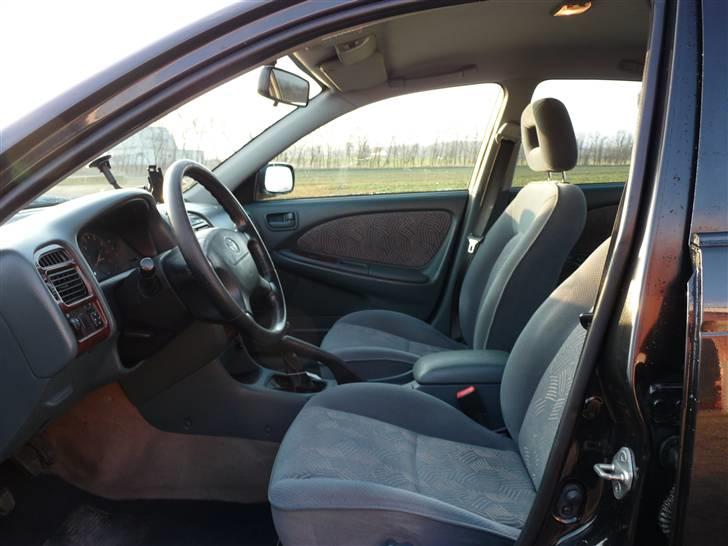 Toyota Avensis 2.0 Sol solgt billede 11