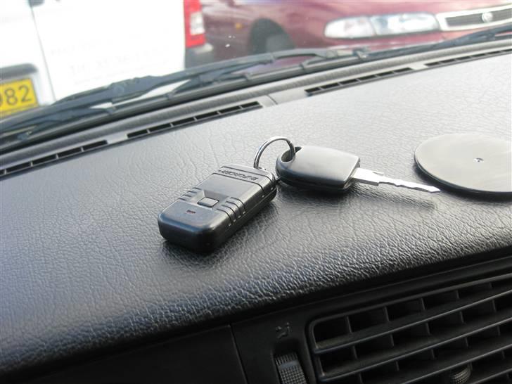 VW Vento - Central lås med fjernbetjening er rigtig dejligt.  billede 8