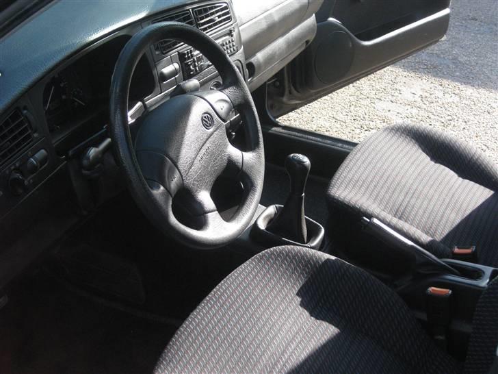 VW Vento - Her sidder man rigtig godt. billede 11