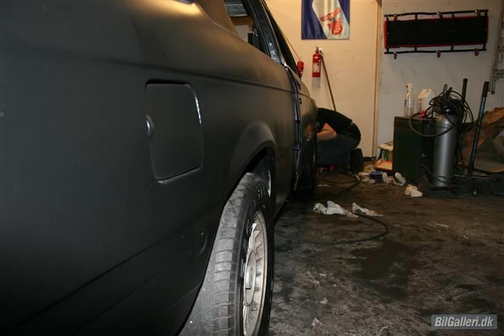 BMW E21 323i SOLGT billede 4