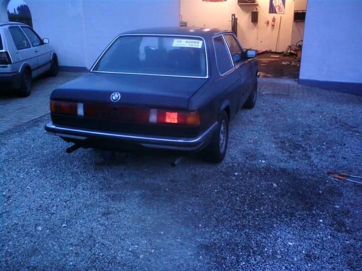 BMW E21 323i SOLGT billede 5