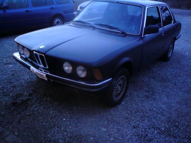 BMW E21 323i SOLGT billede 12
