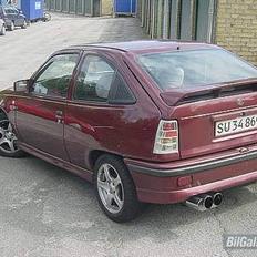 Opel Kadett E Skrottet