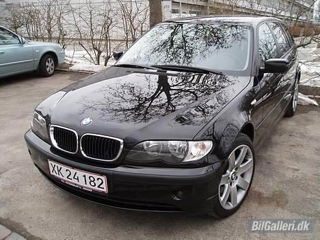 BMW 320d Touring billede 2