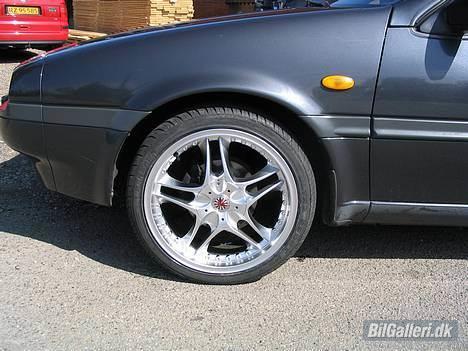 Nissan 100NX  - så lige et shot af fælgene tet på...NICE!! billede 6