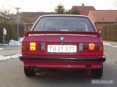 BMW E30 320i - Nypoleret - 325 udstødning billede 2
