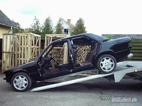 Mercedes Benz 190E 2,3 Turbo - Så kom den hjem til garagen, desværre vinter så samlingen bliver først når det er varmere i vejret. billede 10