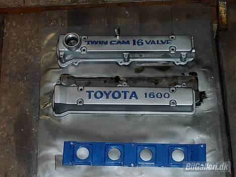 Toyota Mr2 - Har lige malet vntildækslerne og de kom så til og se såen her ud.. billede 10