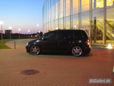 VW Touran 2.0 TDI DSG *SOLGT billede 7