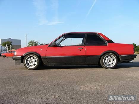Opel Ascona C (SOLGT) - pladen er ca 25 mm tyk billede 6