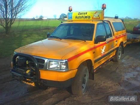 Mazda B2500 - 4x4 Solgt billede 1