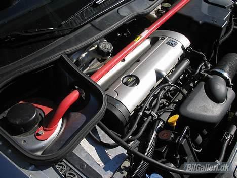 Peugeot 206 Gti (SOLGT) billede 3