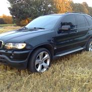 BMW X5 van