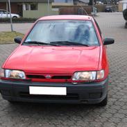 Nissan sunny N14 1,6 (SKROTTET)