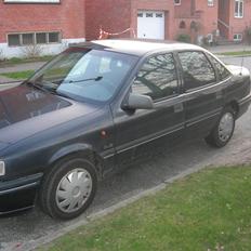 Opel vectra 2.0i gls SOLGT
