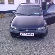 Opel corsa 1,4 si  *solgt*