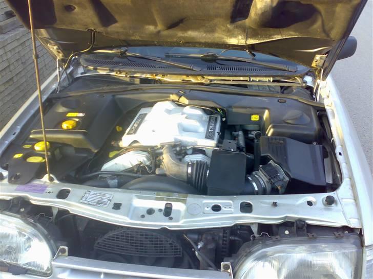 Ford Scorpio 2,9I Ghia 24V Cos billede 9